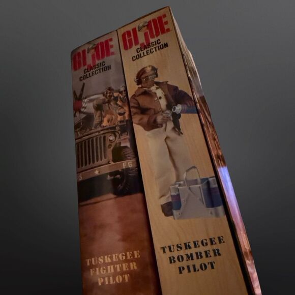 NIB ‘96 African American GI Joe Classic Collection Tuskegee Fighter Bomber Pilot - Picture 10 of 11